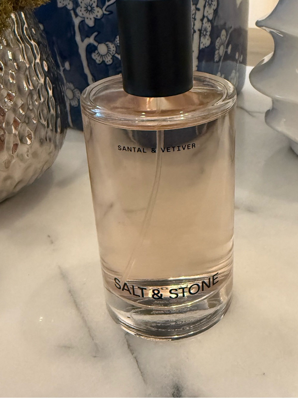 Salt & Stone Santal & Vetiver Body Mist - Picture 3 of 4